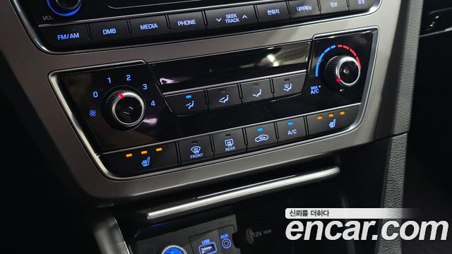 Hyundai Sonata (LF) 2.0 Style Special 2017 — фото 17