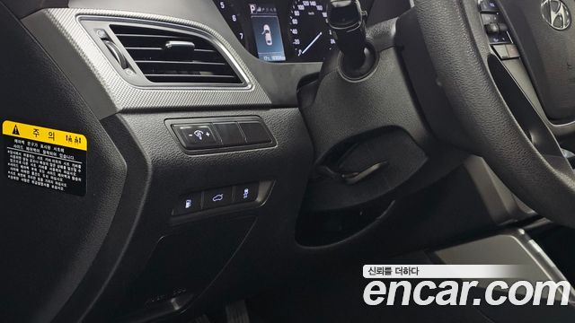 Hyundai Sonata (LF) 2.0 Style Special 2017 — фото 20