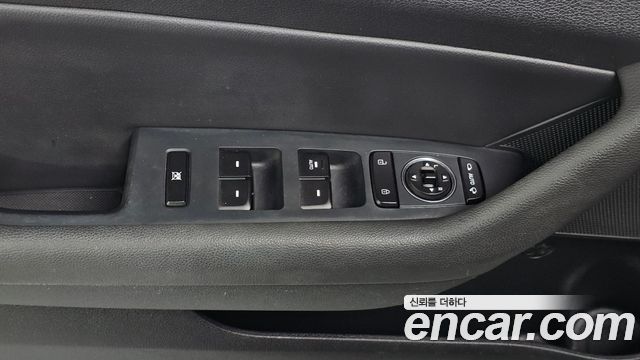 Hyundai Sonata (LF) 2.0 Style Special 2017 — фото 30