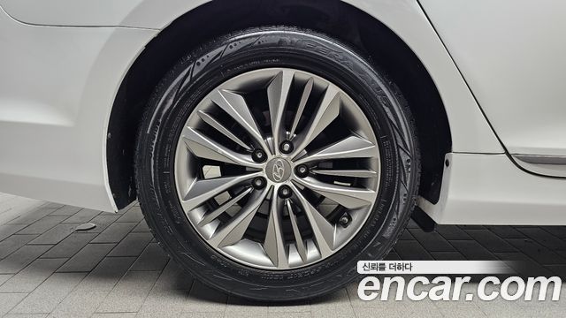 Hyundai Grandeur (HG) HG240 Modern 2015 — фото 5