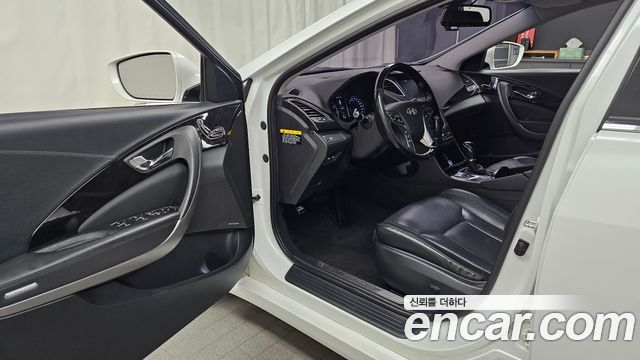 Hyundai Grandeur (HG) HG240 Modern 2015 — фото 10