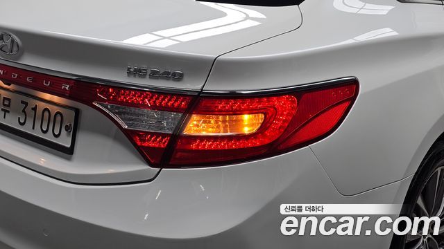 Hyundai Grandeur (HG) HG240 Modern 2015 — фото 23