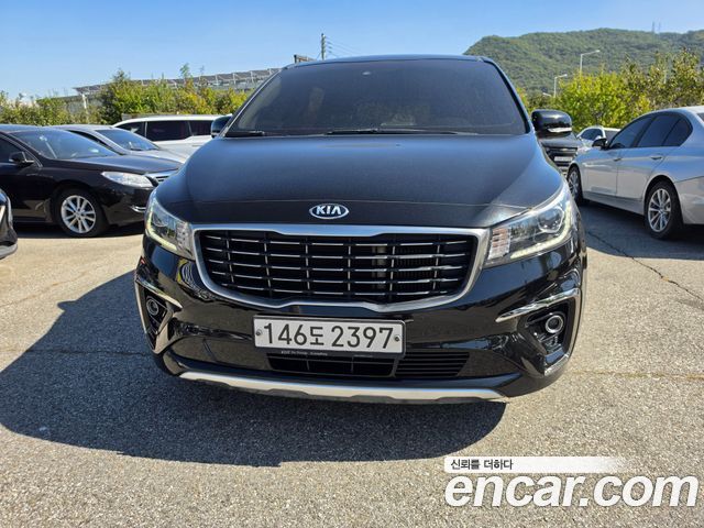 Kia Carnival 9-Seater Prstige 2020 — фото 1