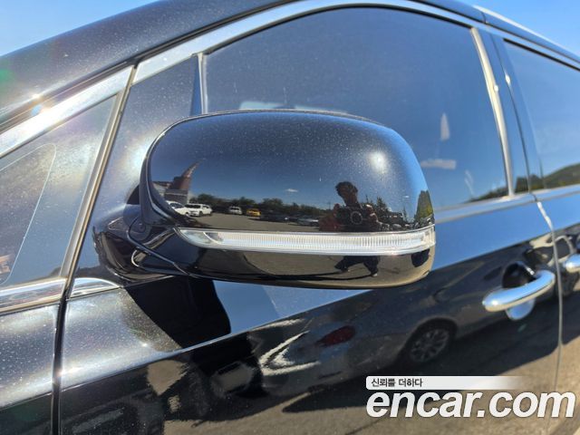 Kia Carnival 9-Seater Prstige 2020 — фото 7