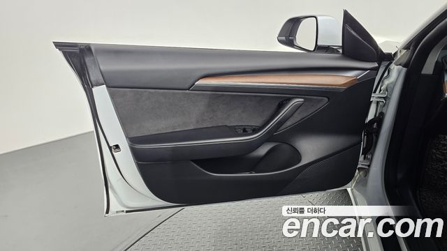 Tesla Model 3 Long Range AWD 2022 — фото 30