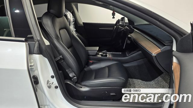 Tesla Model 3 Long Range AWD 2022 — фото 32