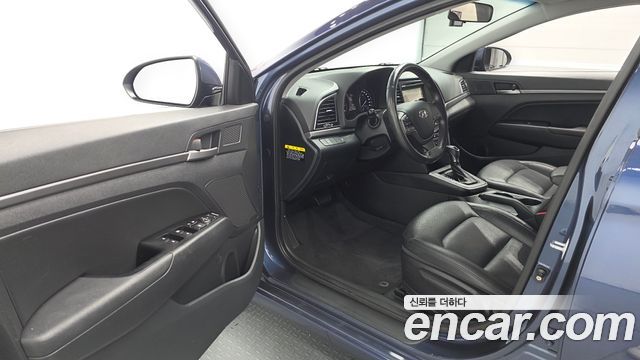 Hyundai Avante (AD) 1.6 GDI Smart 2018 — фото 10
