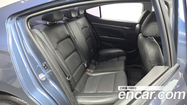 Hyundai Avante (AD) 1.6 GDI Smart 2018 — фото 11