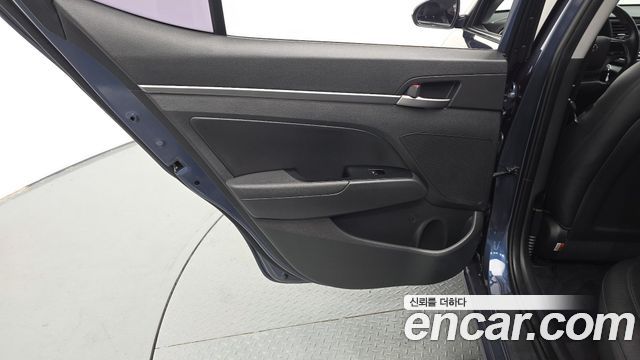 Hyundai Avante (AD) 1.6 GDI Smart 2018 — фото 25