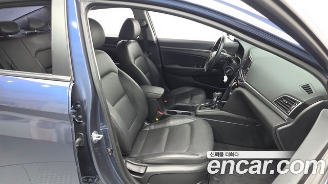 Hyundai Avante (AD) 1.6 GDI Smart 2018 — фото 26