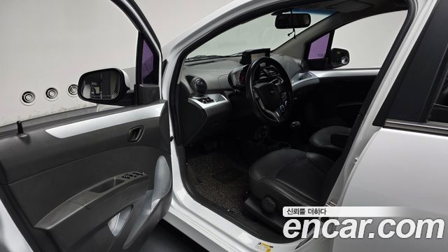 Chevrolet Spark LPG LT Standard 2014 — фото 10