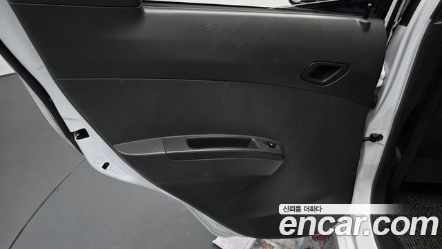 Chevrolet Spark LPG LT Standard 2014 — фото 25