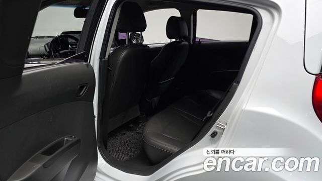 Chevrolet Spark LPG LT Standard 2014 — фото 26