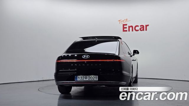 Hyundai Grandeur (GN7) 2,5 Gasoline 2WD Exclusive 2023 — фото 4