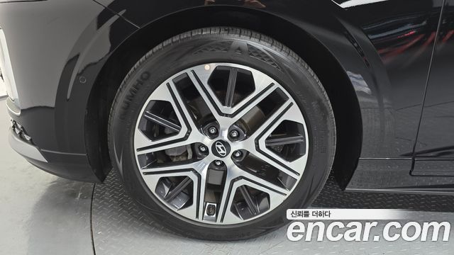Hyundai Grandeur (GN7) 2,5 Gasoline 2WD Exclusive 2023 — фото 5