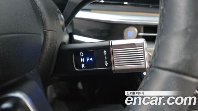 Hyundai Grandeur (GN7) 2,5 Gasoline 2WD Exclusive 2023 — фото 9