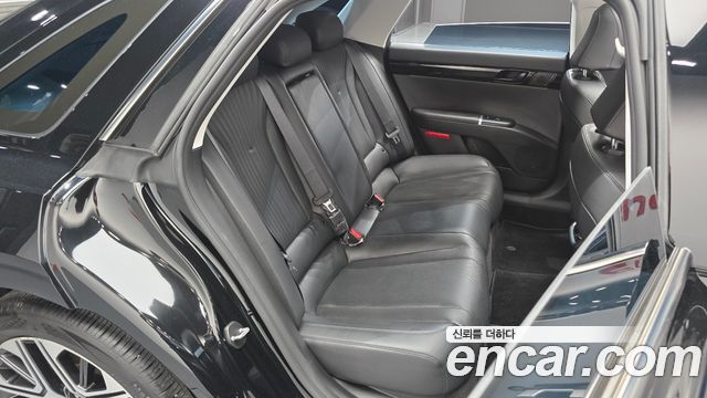 Hyundai Grandeur (GN7) 2,5 Gasoline 2WD Exclusive 2023 — фото 11