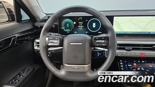 Hyundai Grandeur (GN7) 2,5 Gasoline 2WD Exclusive 2023 — фото 13