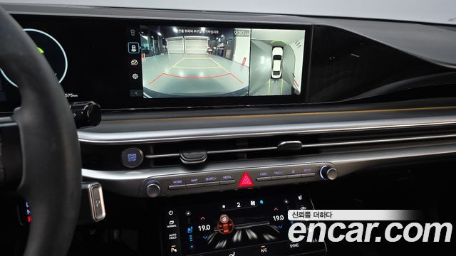 Hyundai Grandeur (GN7) 2,5 Gasoline 2WD Exclusive 2023 — фото 15