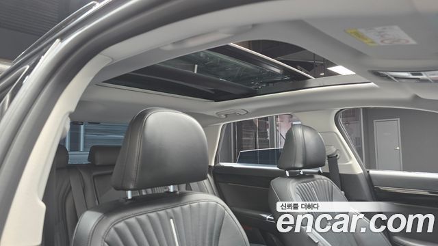 Hyundai Grandeur (GN7) 2,5 Gasoline 2WD Exclusive 2023 — фото 17