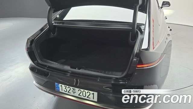 Hyundai Grandeur (GN7) 2,5 Gasoline 2WD Exclusive 2023 — фото 19