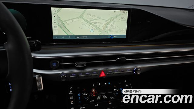 Hyundai Grandeur (GN7) 2,5 Gasoline 2WD Exclusive 2023 — фото 33