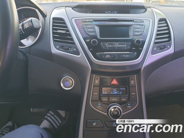 Hyundai Avante 1.6 LPi Modern 2015 — фото 18