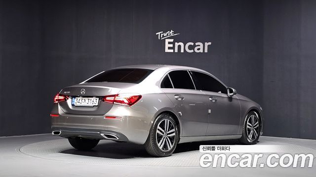 Mercedes-Benz A-Class (W177) A220 Sedan 2021 — фото 2