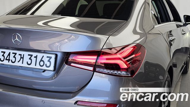 Mercedes-Benz A-Class (W177) A220 Sedan 2021 — фото 23