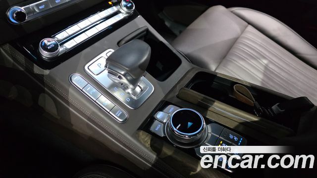 Genesis G90 5.0 AWD Prestige 2020 — фото 9