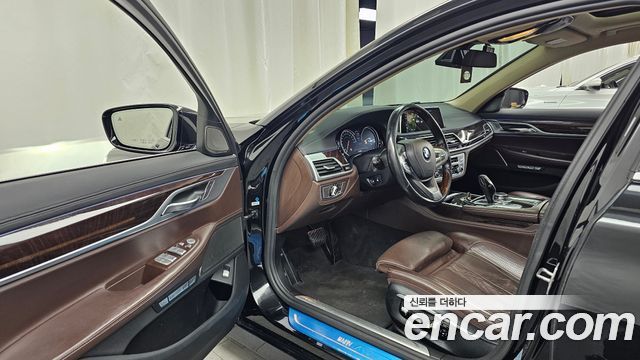 BMW 7 Series (G11) 740Li xDrive 2016 — фото 10
