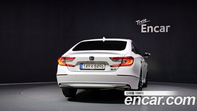 Honda Accord (X) 2.0 Hybrid Touring 2021 — фото 4