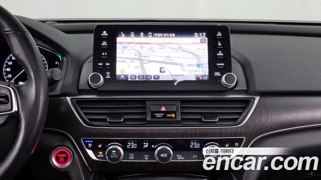 Honda Accord (X) 2.0 Hybrid Touring 2021 — фото 14
