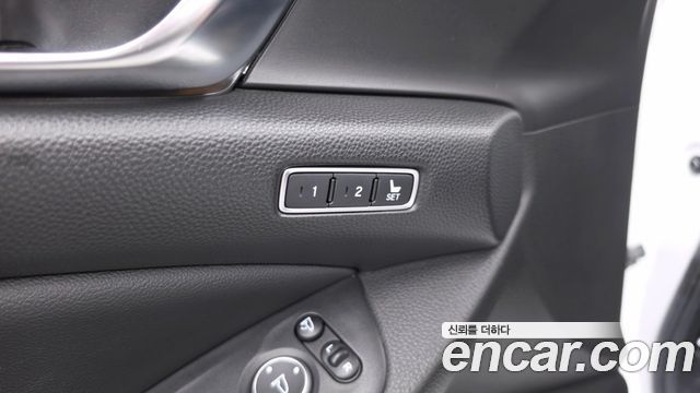Honda Accord (X) 2.0 Hybrid Touring 2021 — фото 29