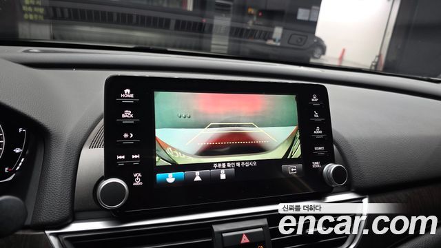 Honda Accord (X) 2.0 Hybrid EX-L 2018 — фото 16