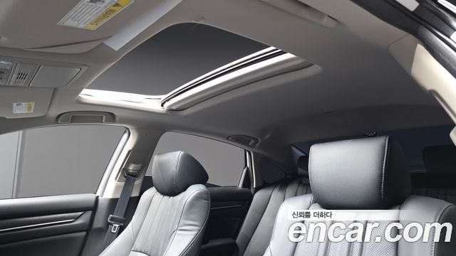 Honda Accord (X) 2.0 Hybrid EX-L 2018 — фото 18