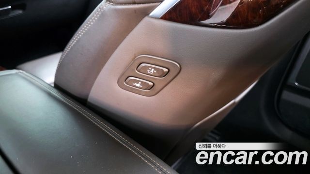 Genesis EQ900 3.3 T-GDI AWD Prestige 2016 — фото 18