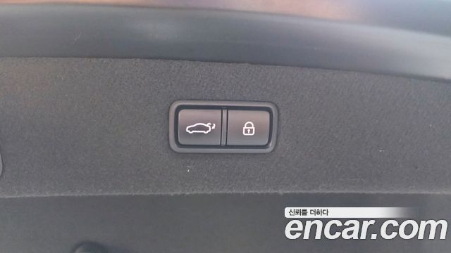 Genesis EQ900 3.3 T-GDI AWD Prestige 2016 — фото 19