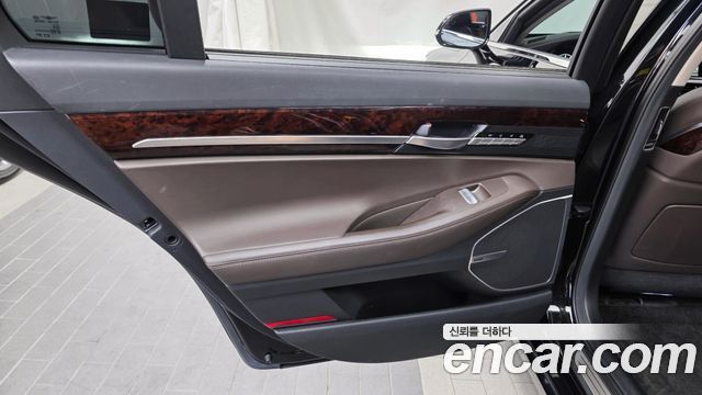 Genesis EQ900 3.3 T-GDI AWD Prestige 2016 — фото 25
