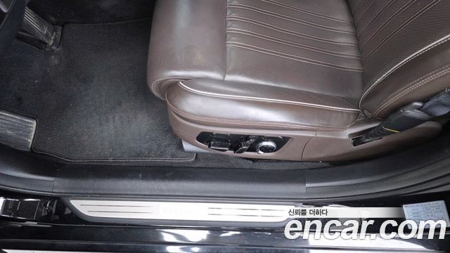Genesis EQ900 3.3 T-GDI AWD Prestige 2016 — фото 31