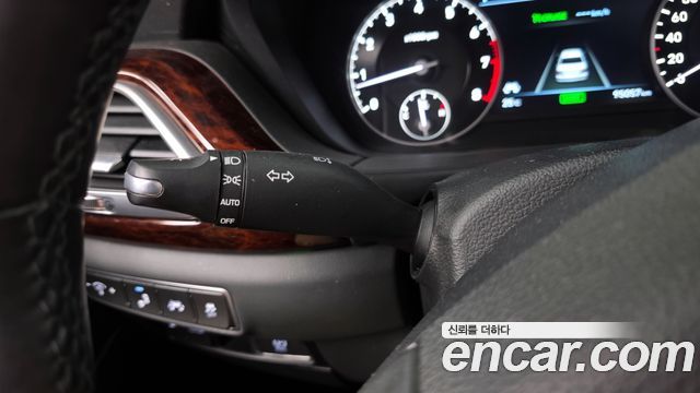 Genesis EQ900 3.3 T-GDI AWD Prestige 2016 — фото 34