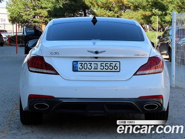 Genesis G70 3.3T Sport AWD Prestige 2020 — фото 4