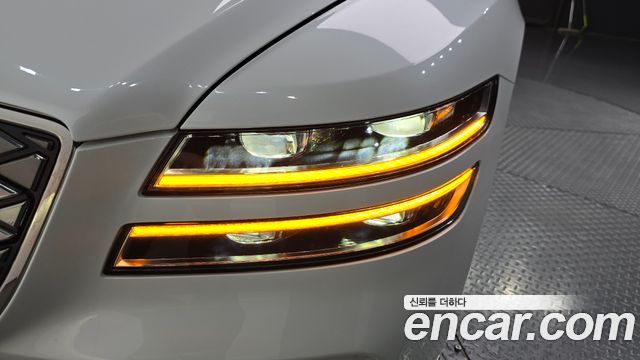 Genesis Electrified G80 (RG3) e-AWD 2022 — фото 22