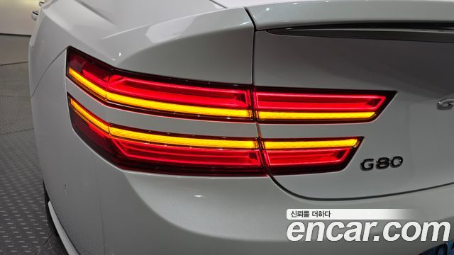 Genesis Electrified G80 (RG3) e-AWD 2022 — фото 23