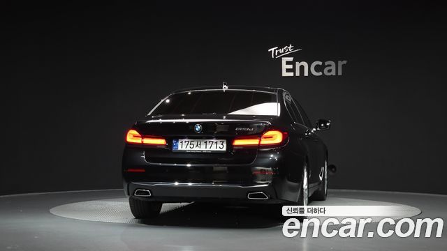 BMW 5 Series (G30) 523d Luxury 2023 — фото 4