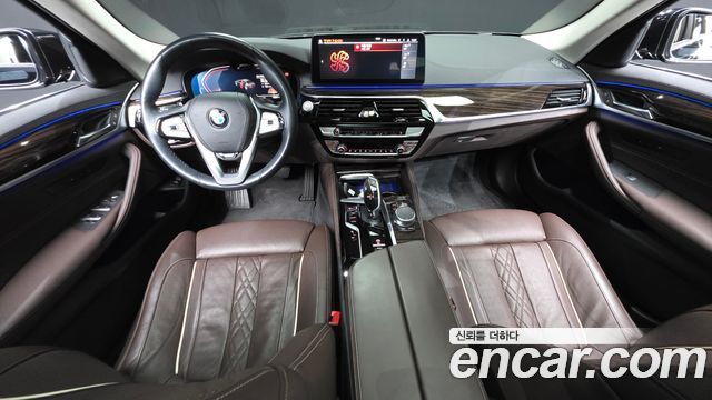 BMW 5 Series (G30) 523d Luxury 2023 — фото 7