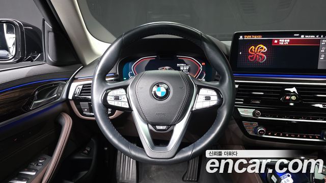 BMW 5 Series (G30) 523d Luxury 2023 — фото 13