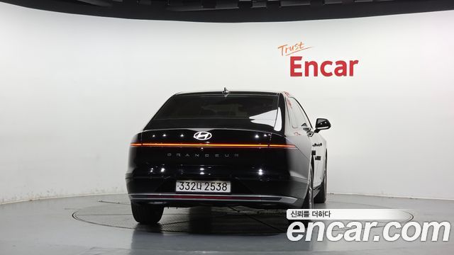Hyundai Grandeur (GN7) 2,5 Gasoline 2WD Premium 2025 — фото 4