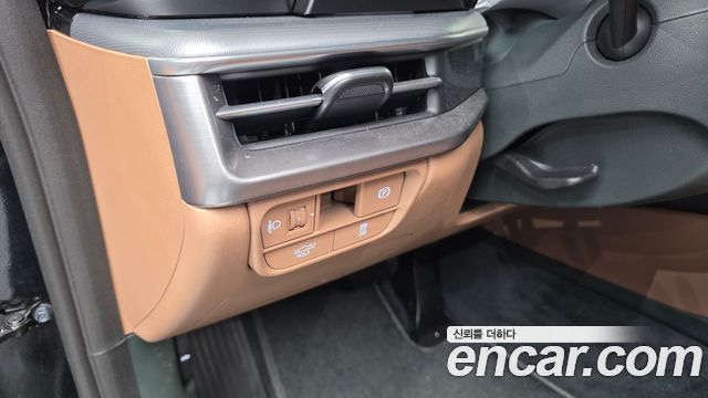 Hyundai Grandeur (GN7) 2,5 Gasoline 2WD Premium 2025 — фото 14
