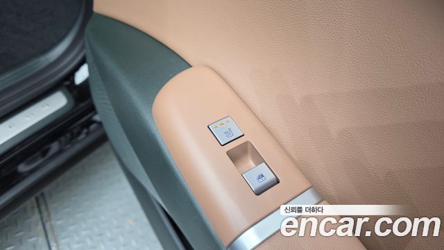 Hyundai Grandeur (GN7) 2,5 Gasoline 2WD Premium 2025 — фото 19
